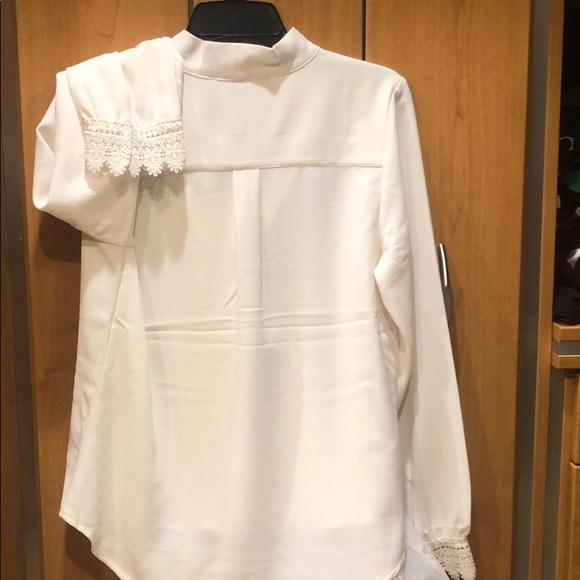 Blouse - Picture 3 of 3